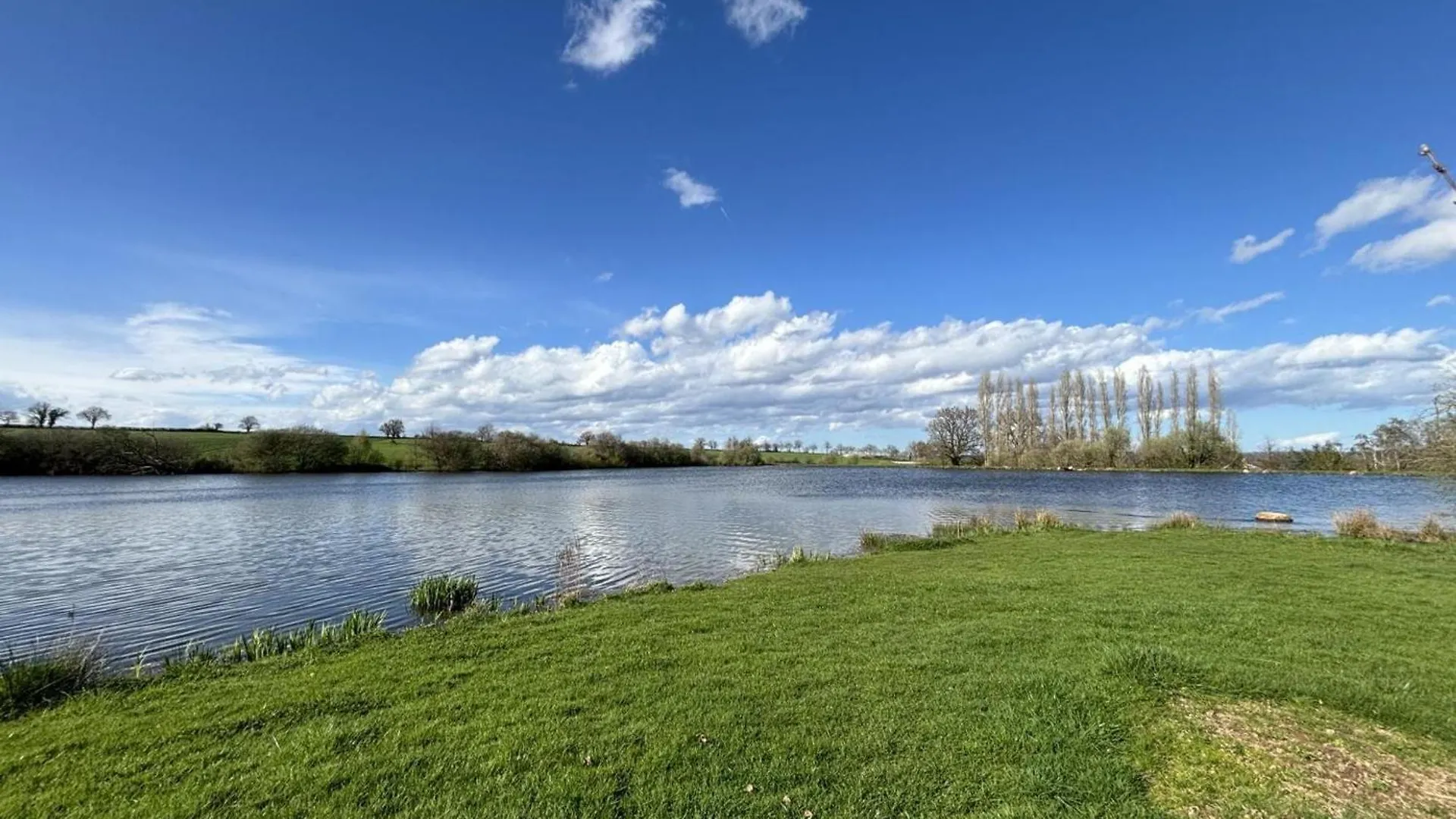 Gite Au Bord De L'Etang Avec Cheminee Et Wifi, Peche No-Kill - Fr-1-489-71 Le Petit Piray Holiday home